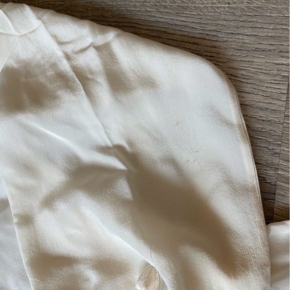 Jade Lantern Size 34 (Small) Cream Bell Sleeve Embellished Sheer Womens Blouse - Picture 9 of 10